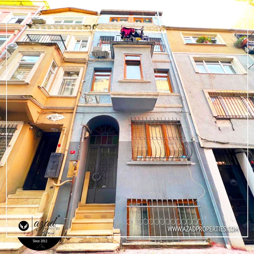 Omer Hayyam New Building near Taksim Square - APH 34165