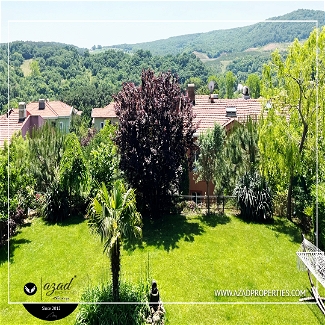 Sariyer 7+2 villa with private garden - APV 3431