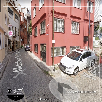 Land on Little Hagia Sophia street - APL 34204
